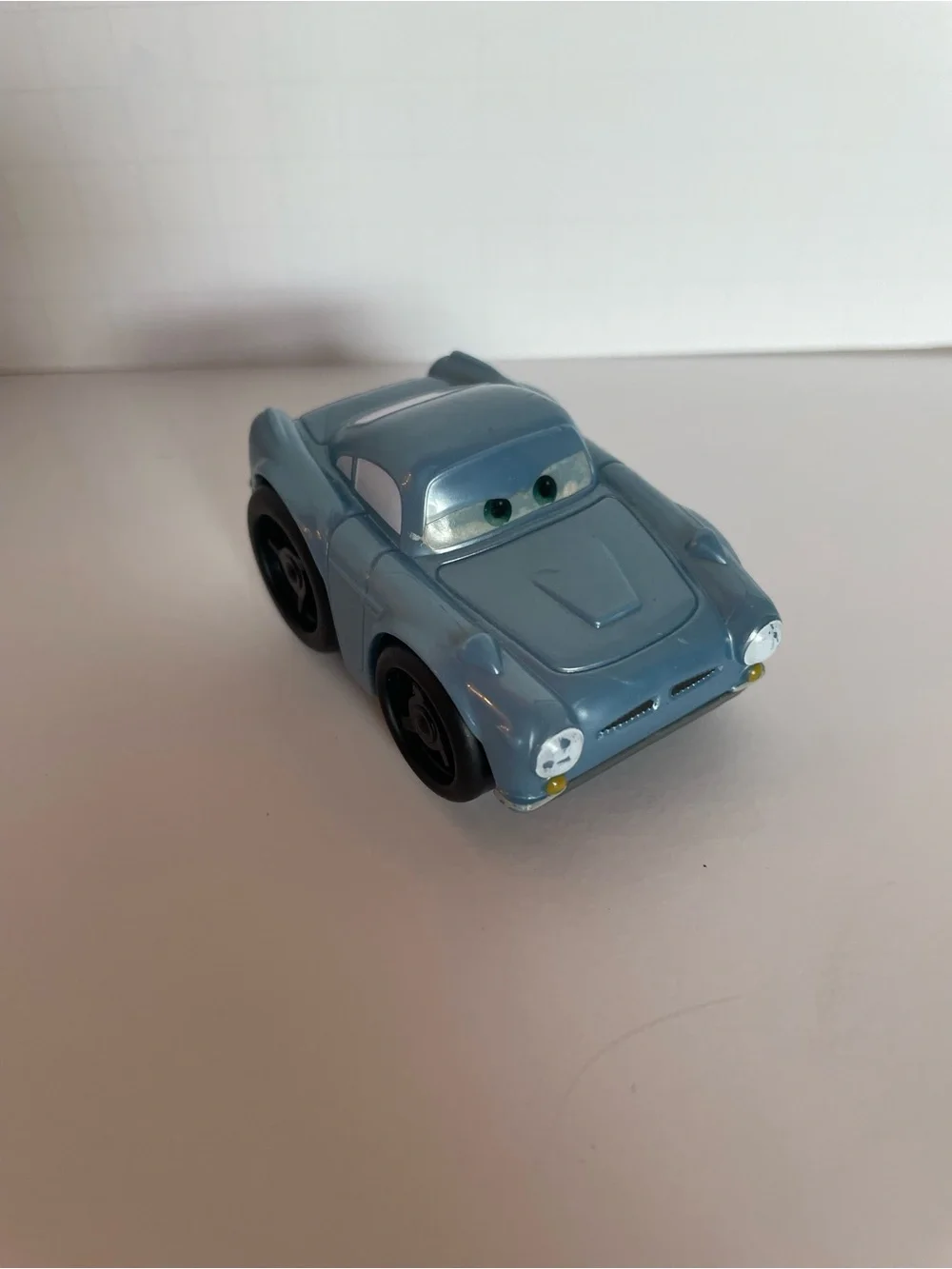 Disney Pixar Finn McMissile wheelies car
